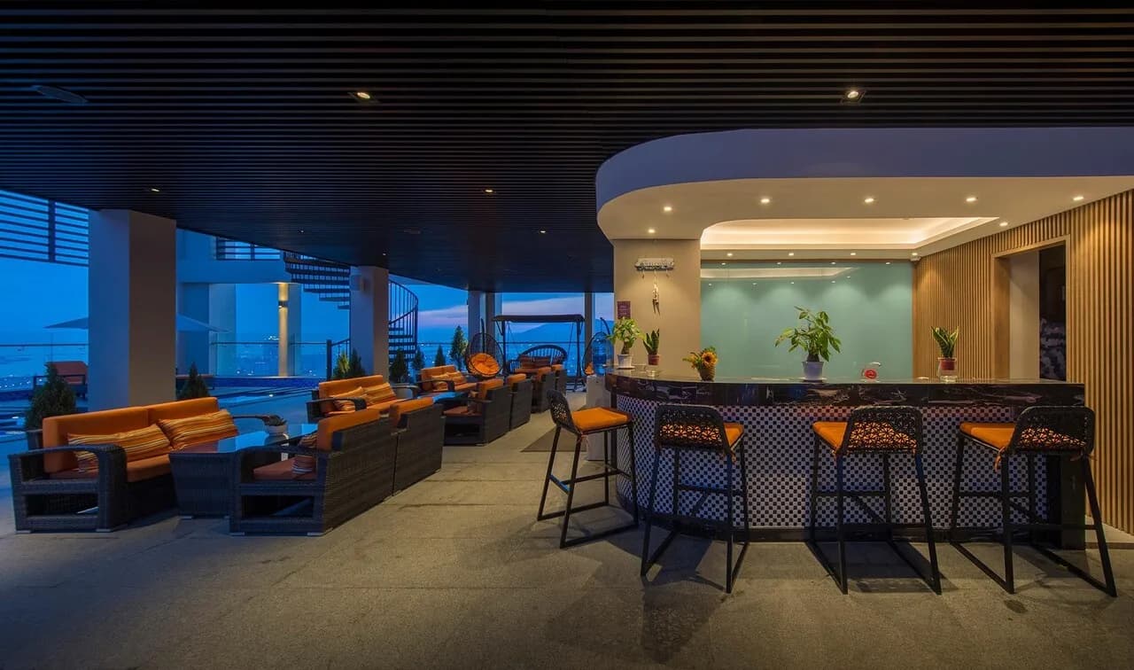 Sky Bar ngắm hoàng hôn