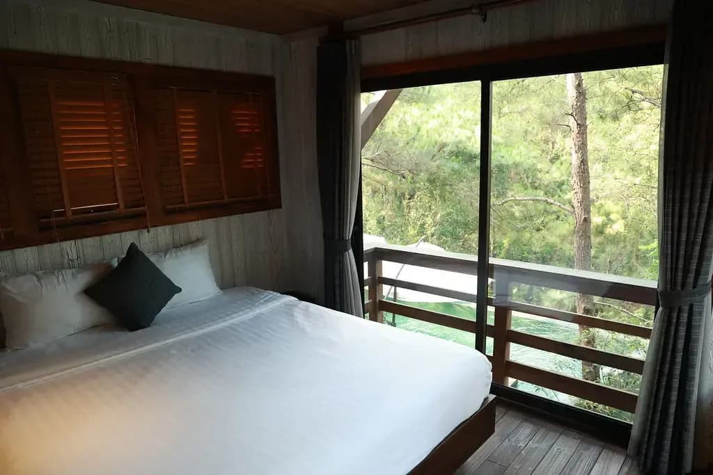 Hillside – Phòng đôi ban công rừng