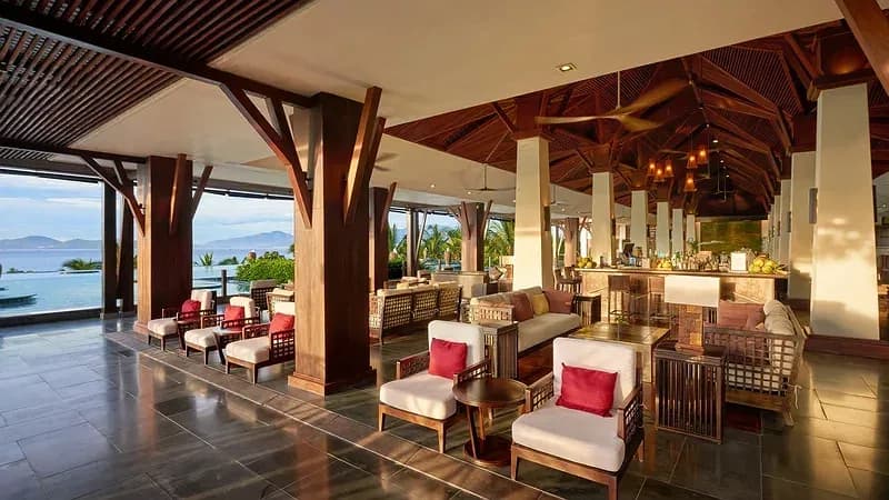 Sảnh nghỉ hướng biển