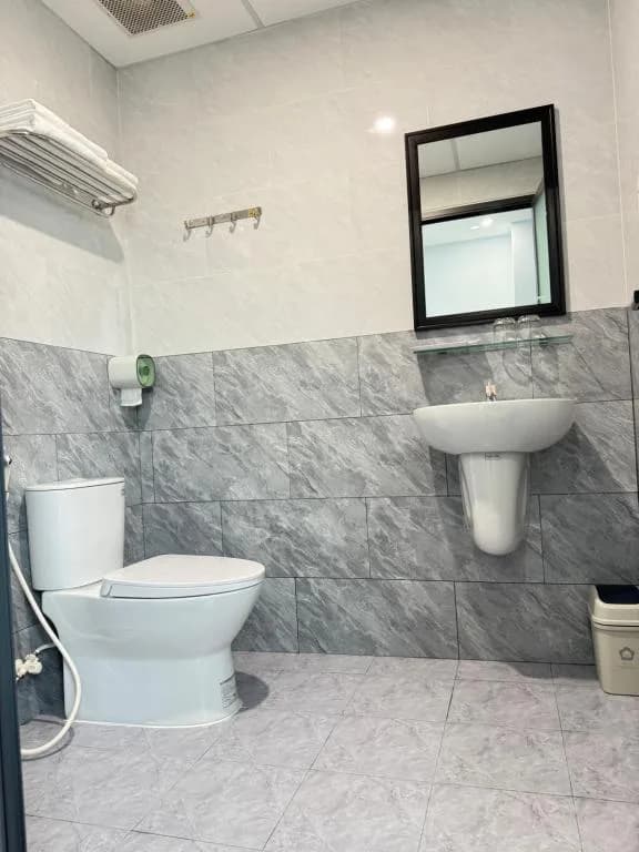 Phòng tắm khép kín tiện nghi