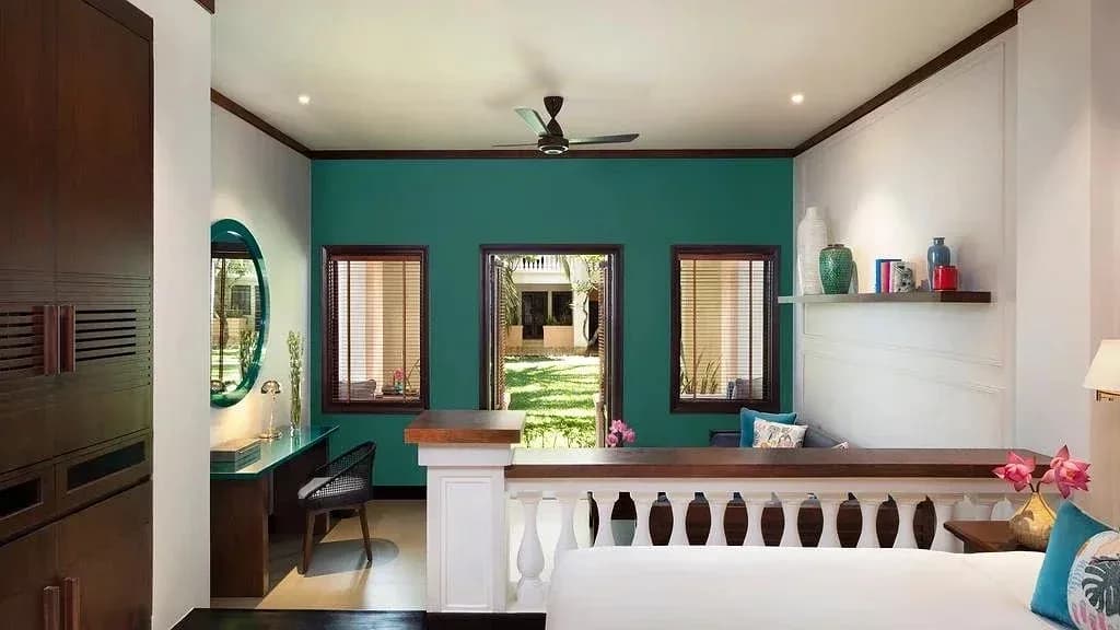Deluxe Garden View Suite