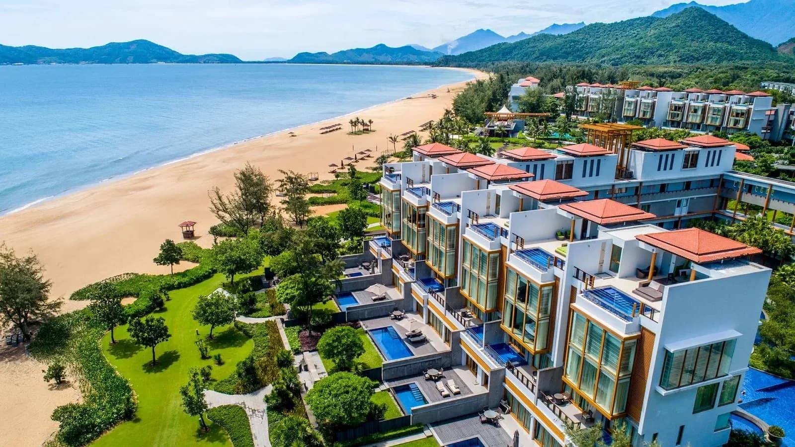 Bãi biển riêng Cảnh Dương