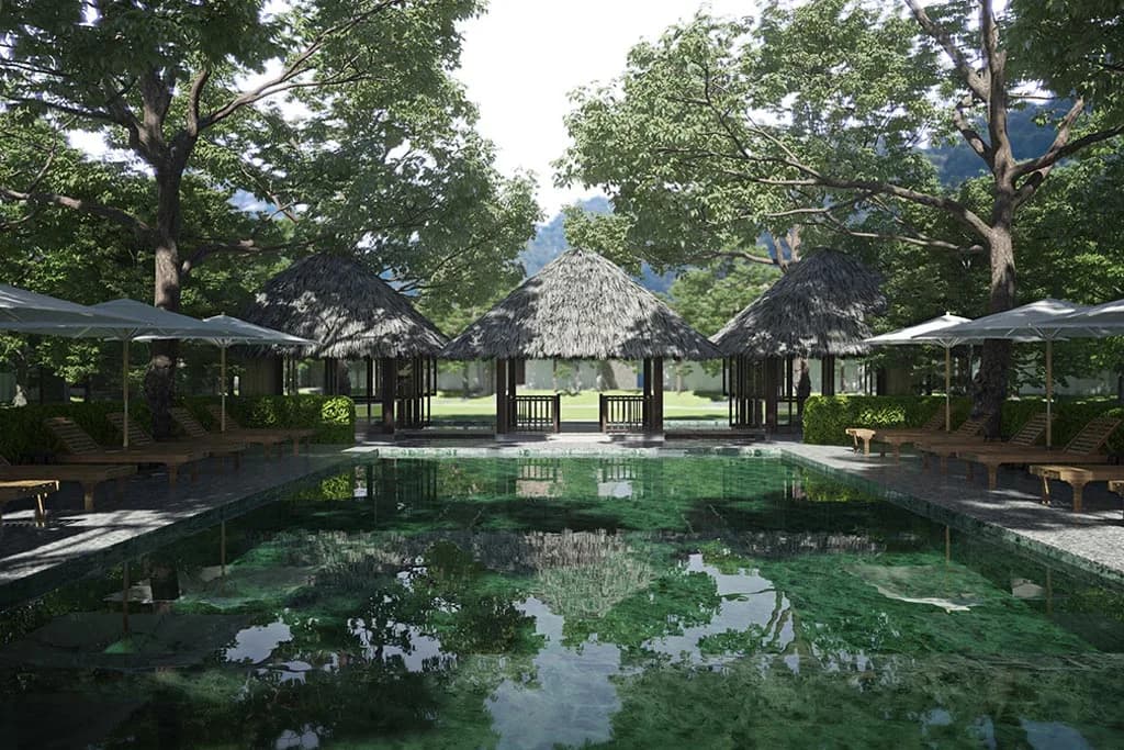Bể bơi khoáng giữa vườn