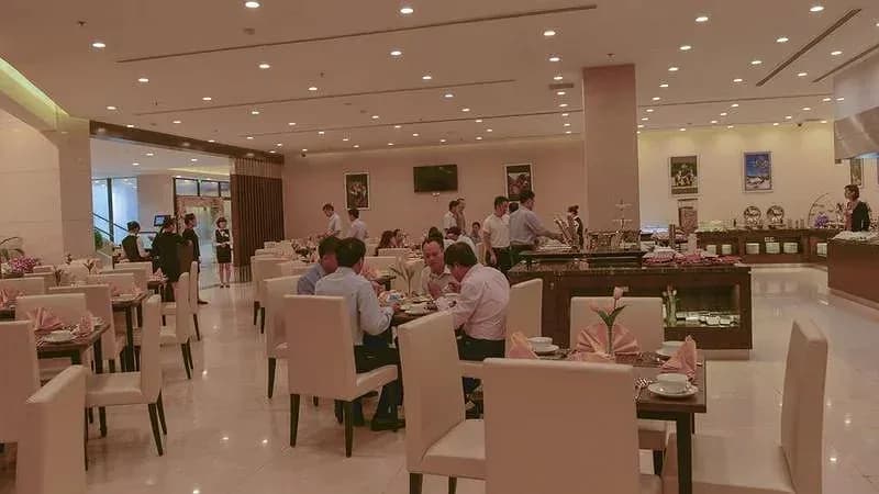 Ẩm thực Á – Âu nhà hàng Fortune