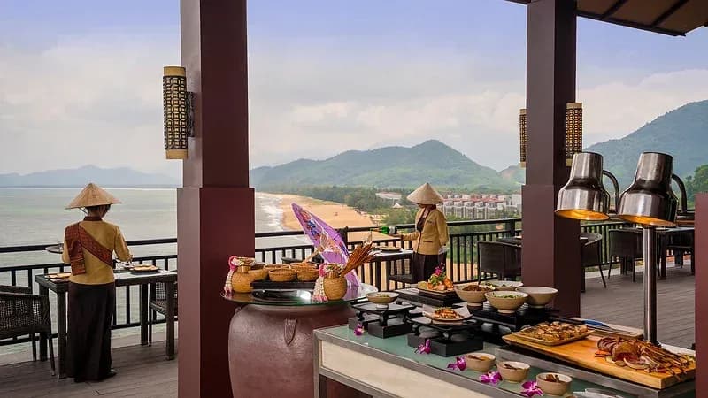 Ẩm thực bên biển