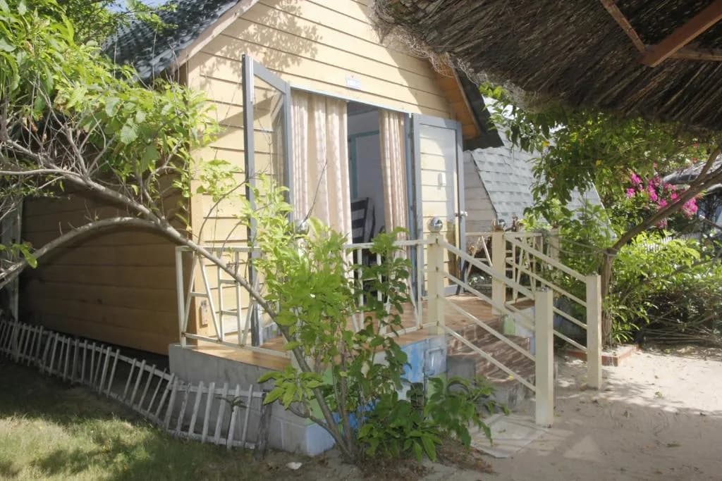 Bungalow Gỗ Hướng Biển