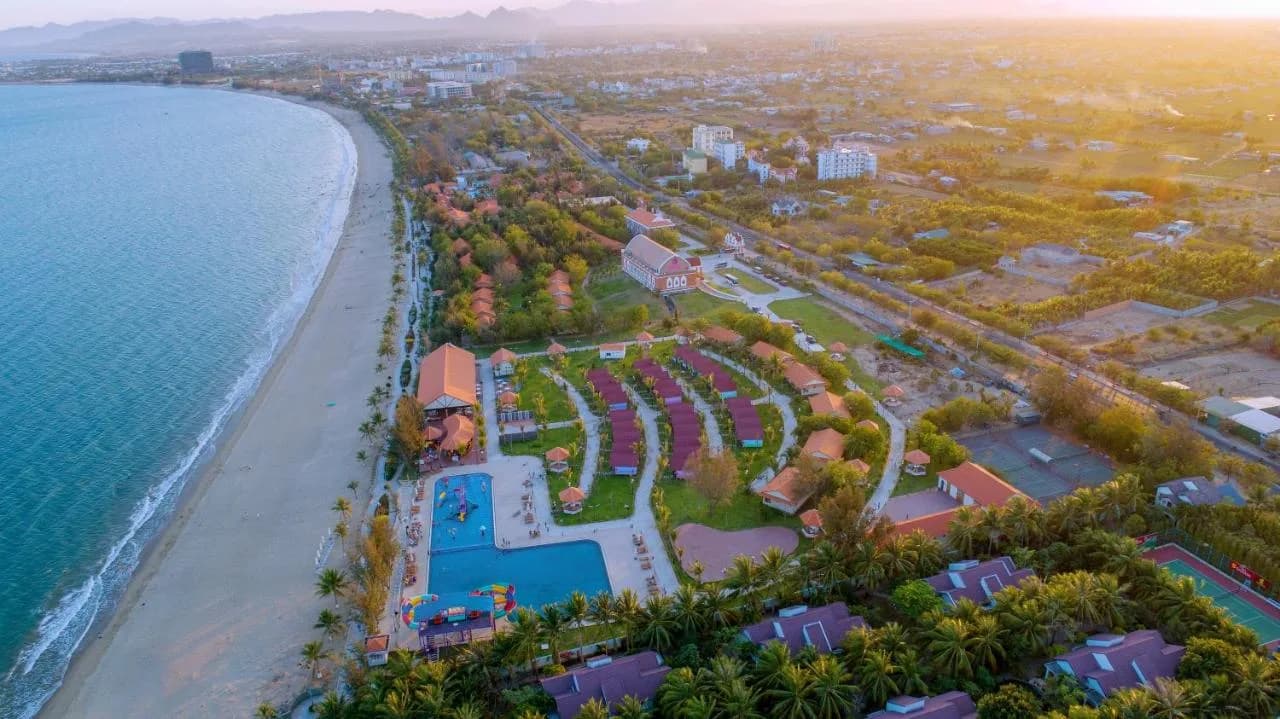 Bàu Trúc Resort