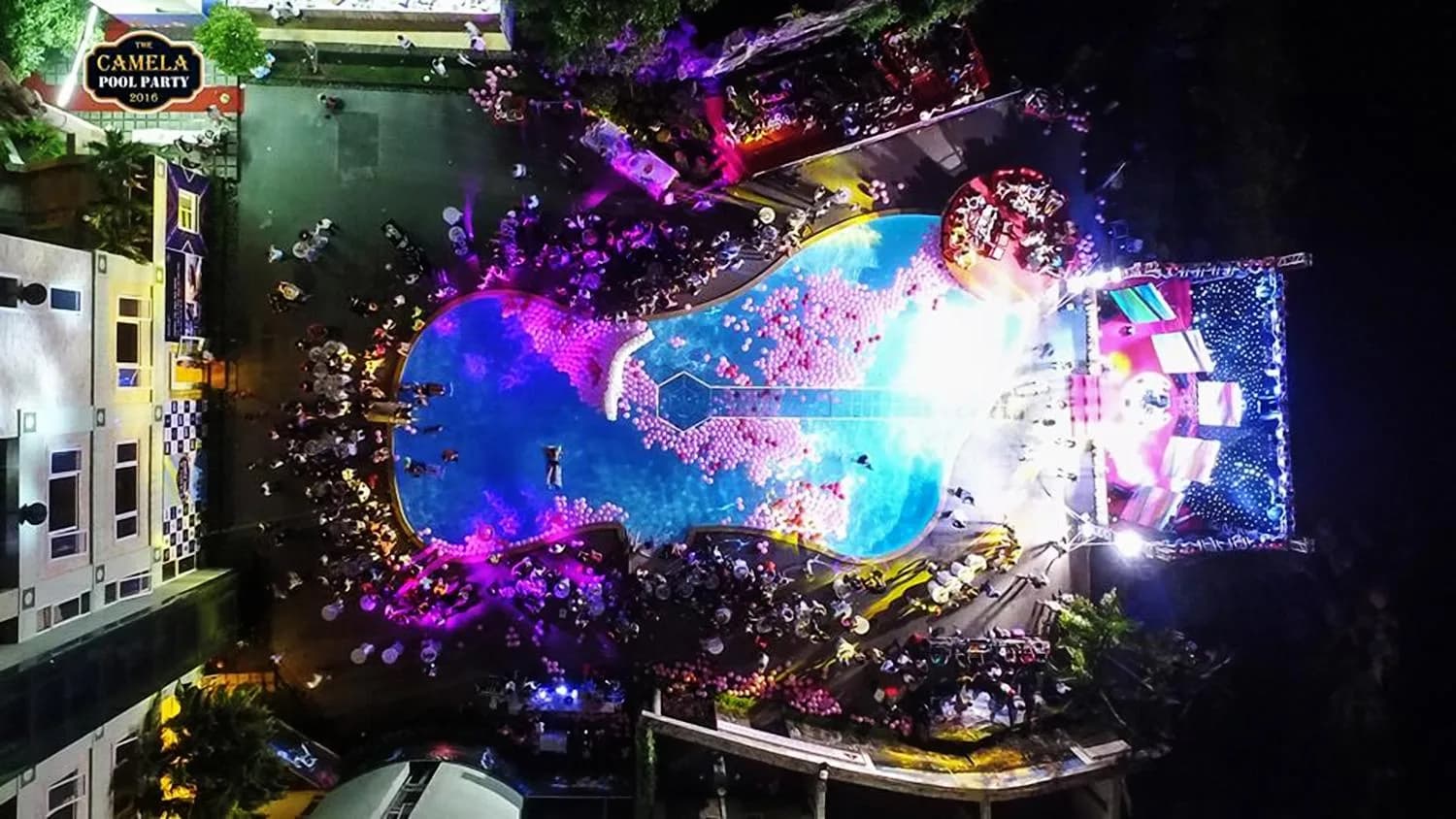 Pool party & sự kiện