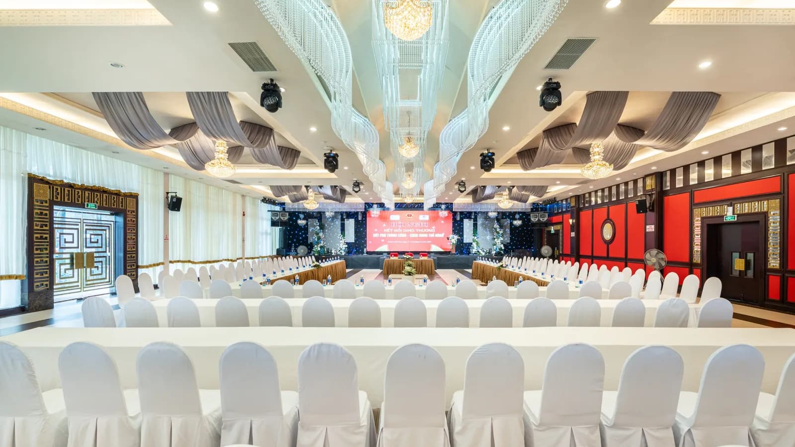 Trung tâm sự kiện & hội nghị