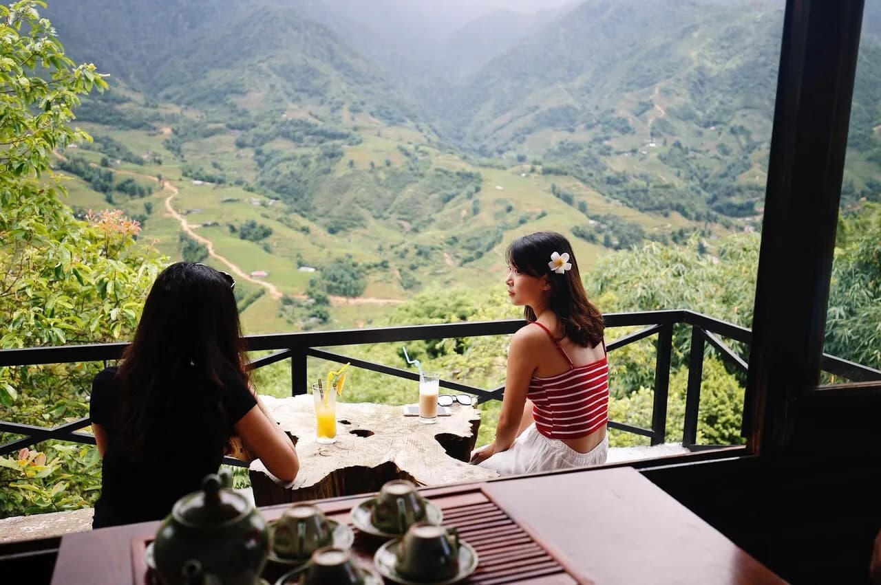Bữa tối BBQ bên hiên nhà