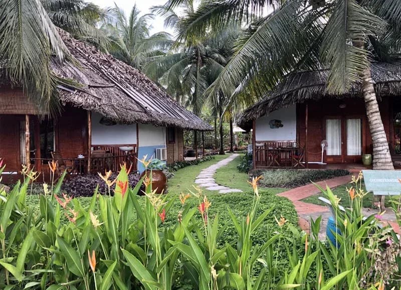 Coco Riverside Lodge 3