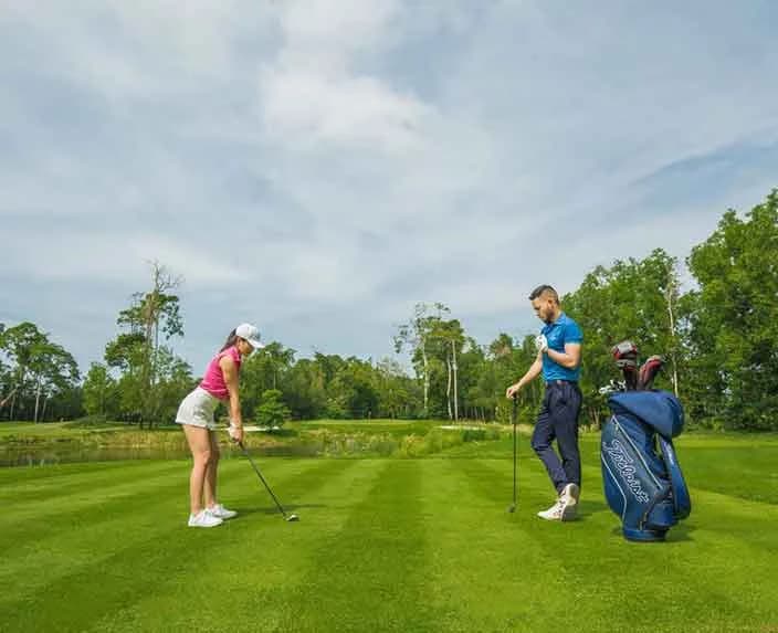 Sân golf 18 hố