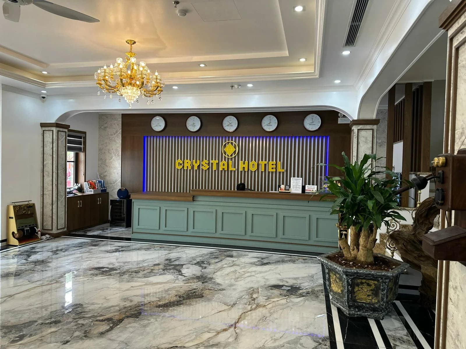 Lễ tân 24/7