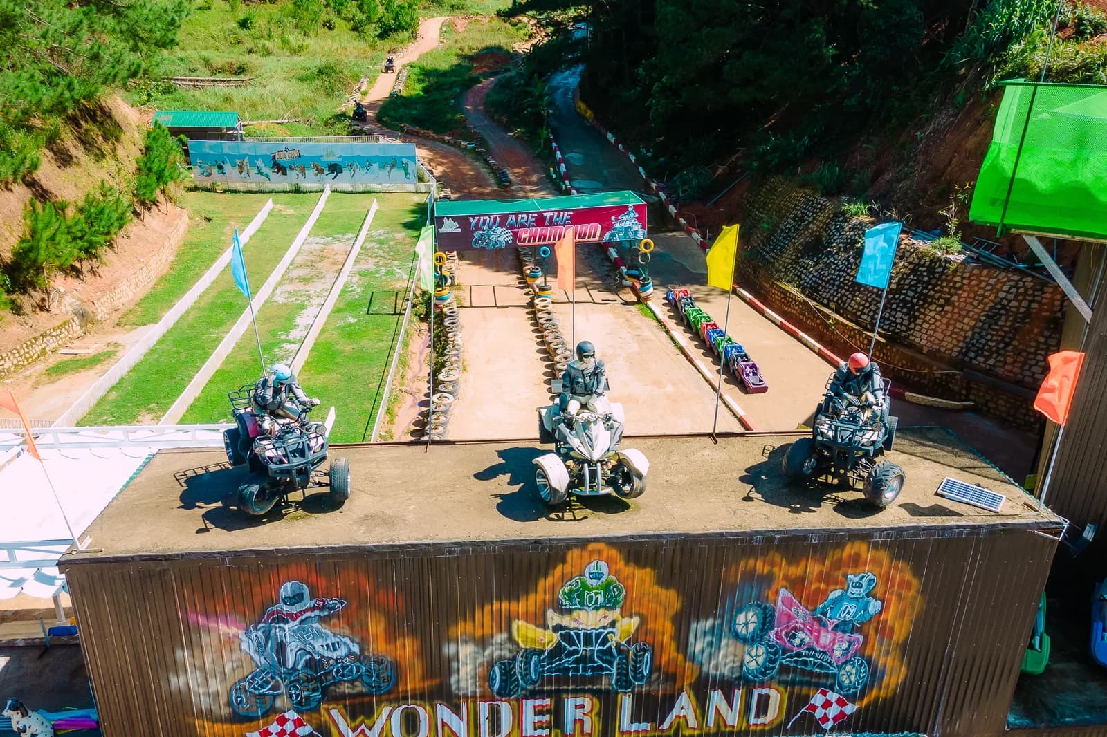 Wonderland – vui chơi dã ngoại