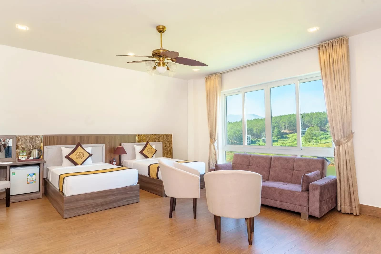 Premier Lake View