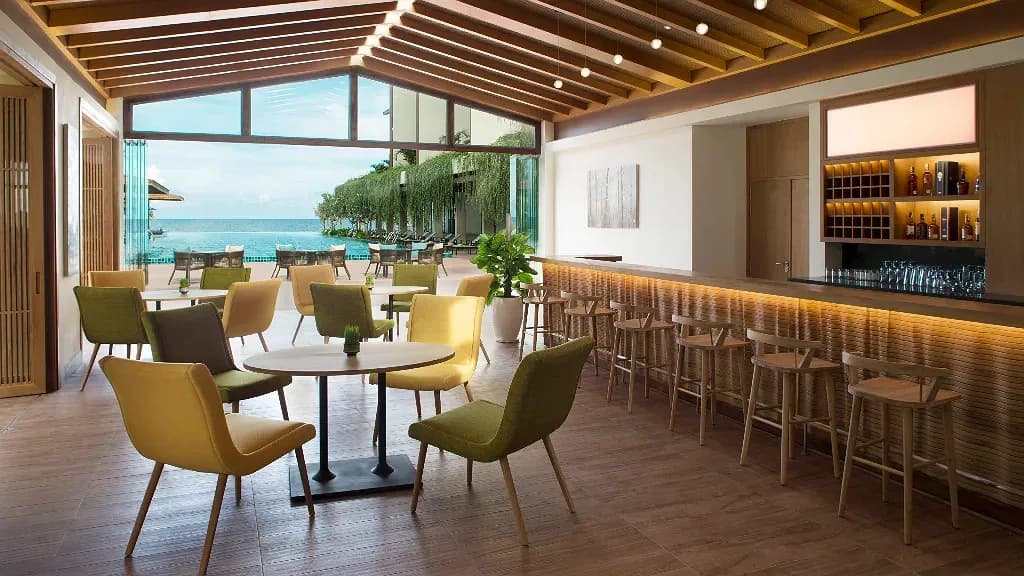 Moonrise Bar