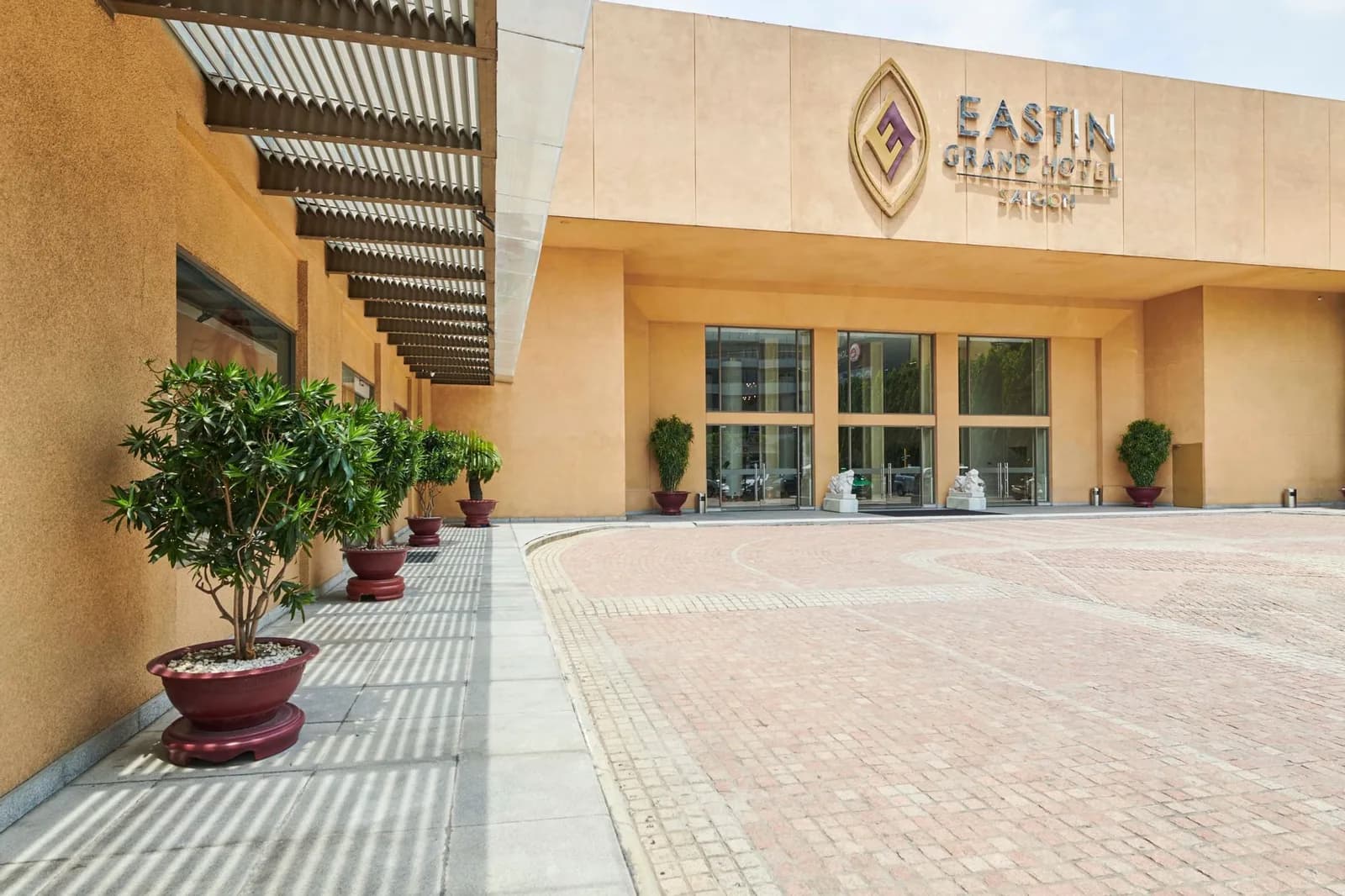 10 phút tới sân bay Tân Sơn Nhất