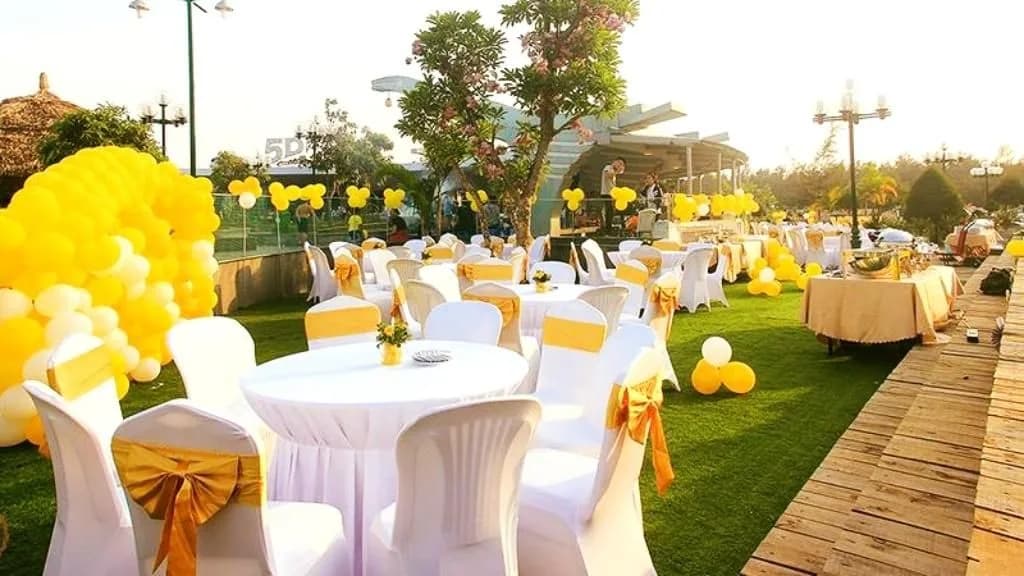 Sân vườn tiệc ngoài trời