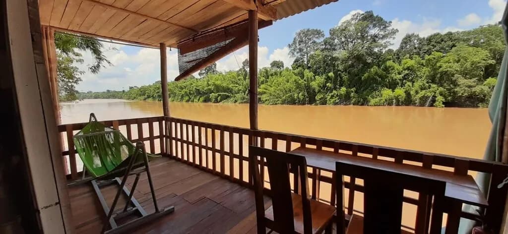 Chèo thuyền & câu cá trên sông