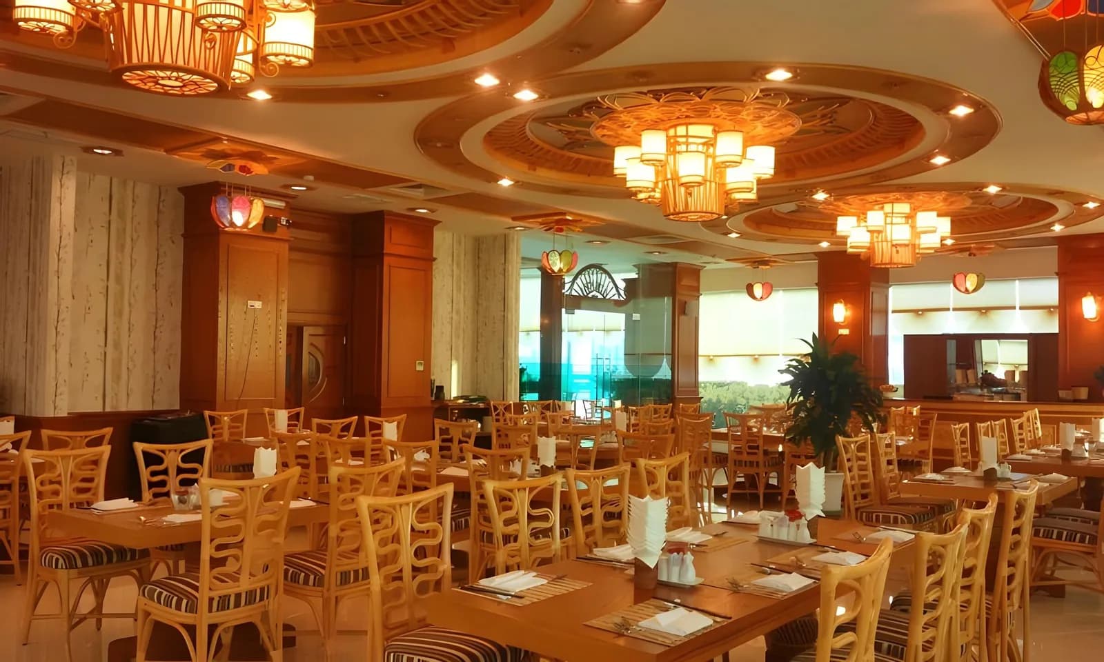 Nhà hàng tiệc nhóm