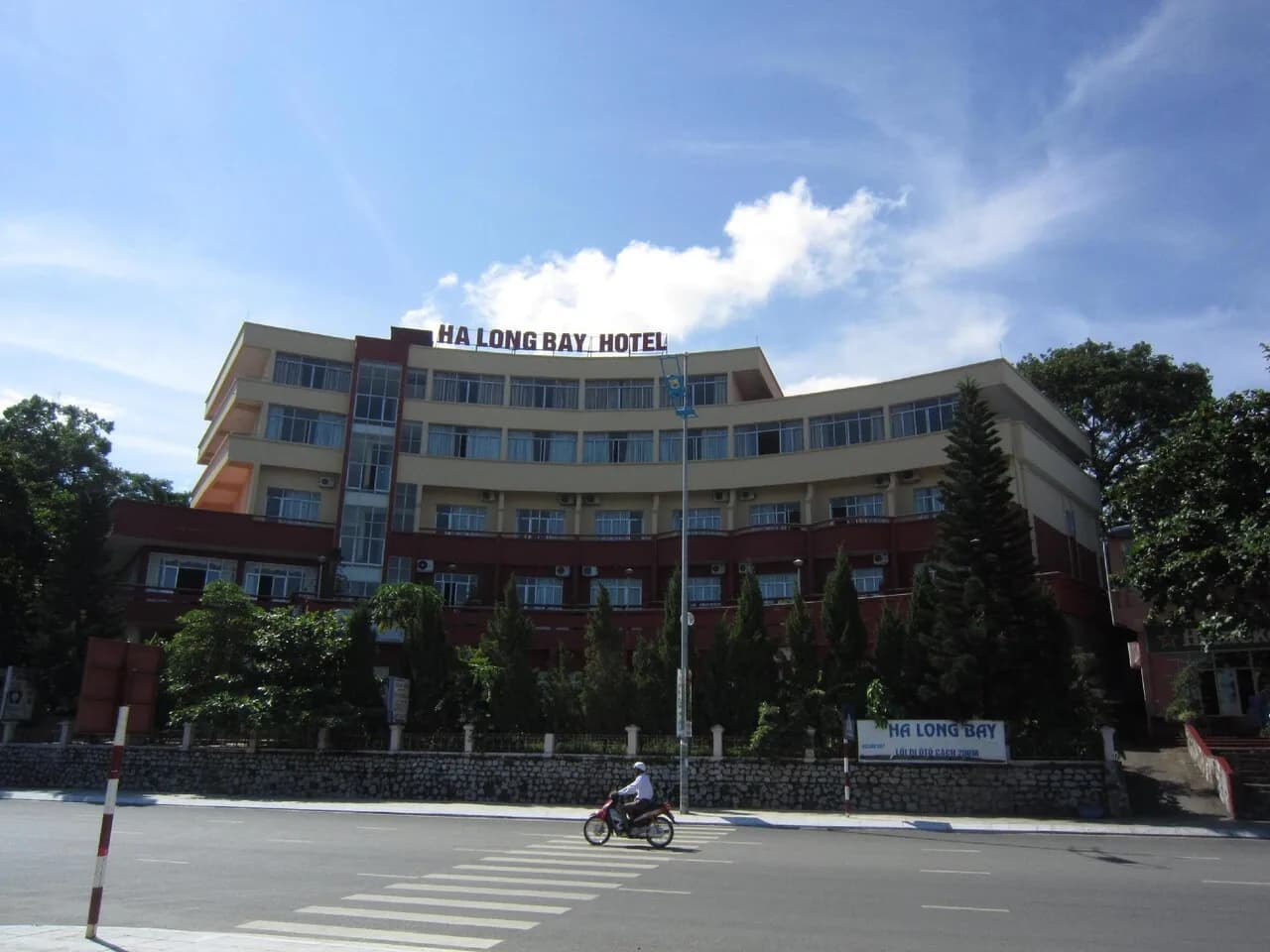 Kiến trúc vòng cung đặc trưng
