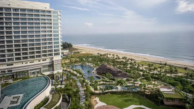 Hoiana Hotel & Suites