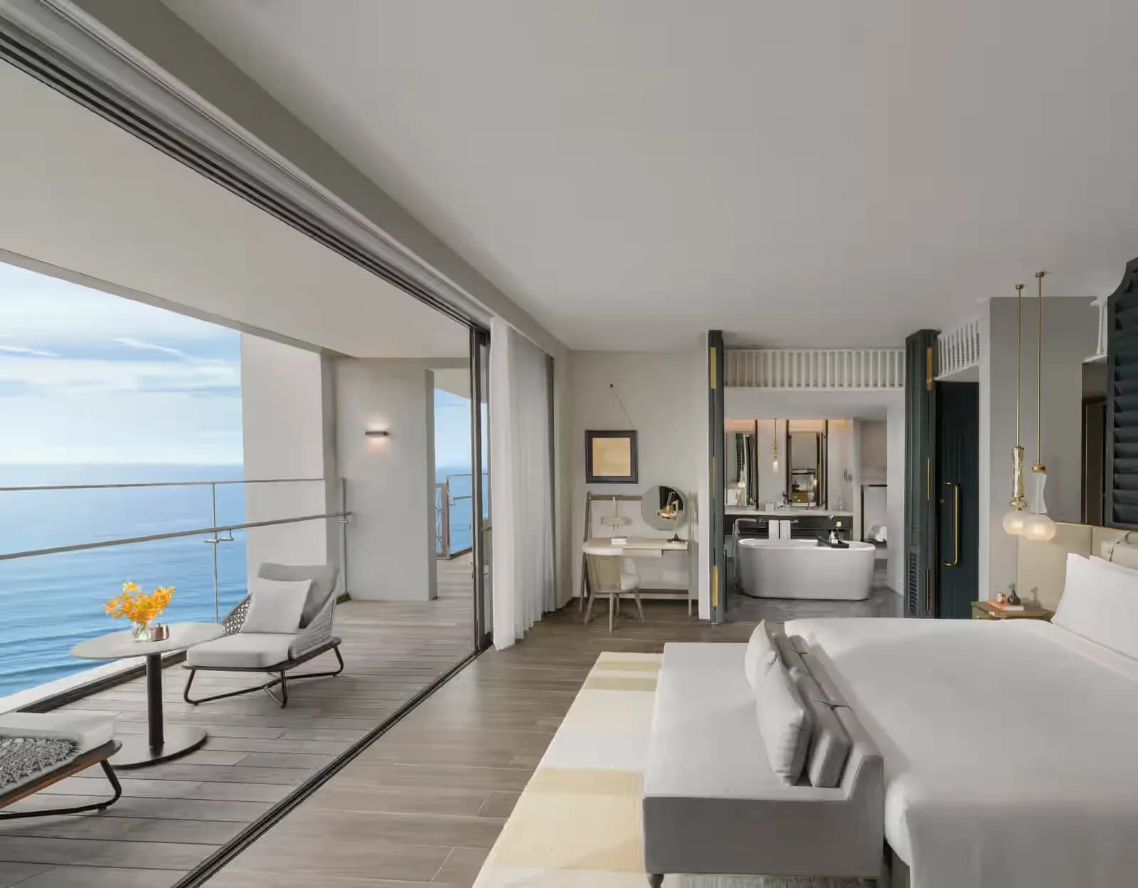 Sky Pool Suite