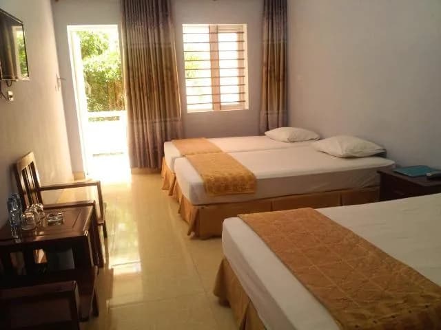 Phòng Superior 4 Khách - Hướng phố