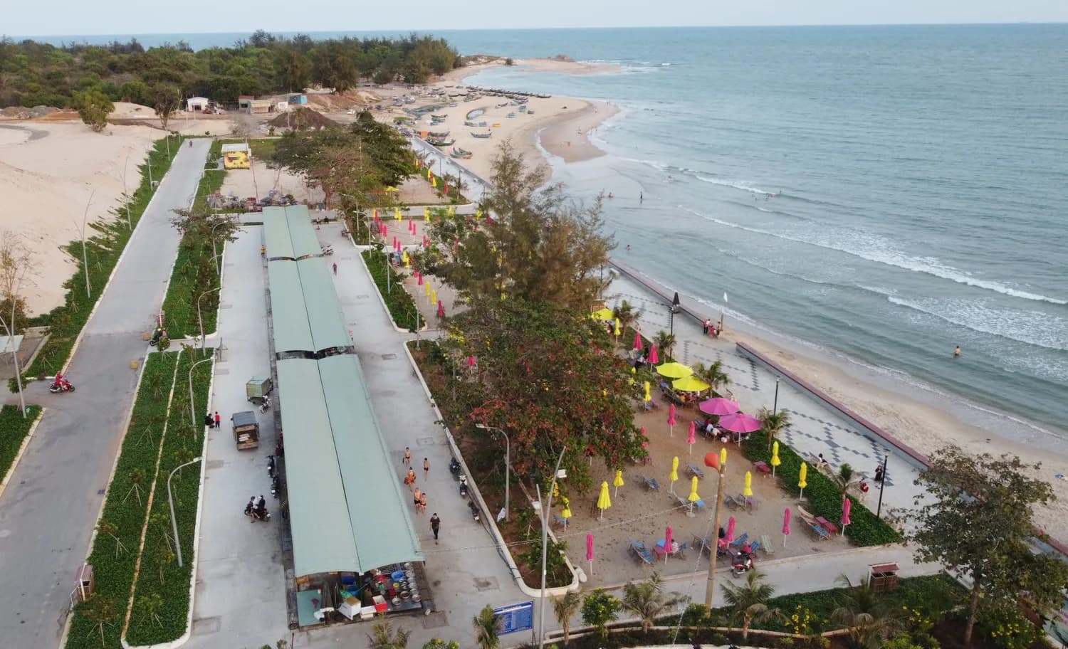 Bãi biển Hồ Tràm