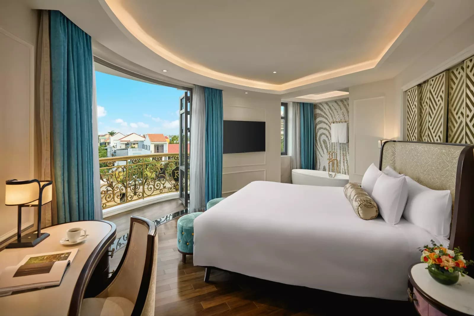 Deluxe Suite