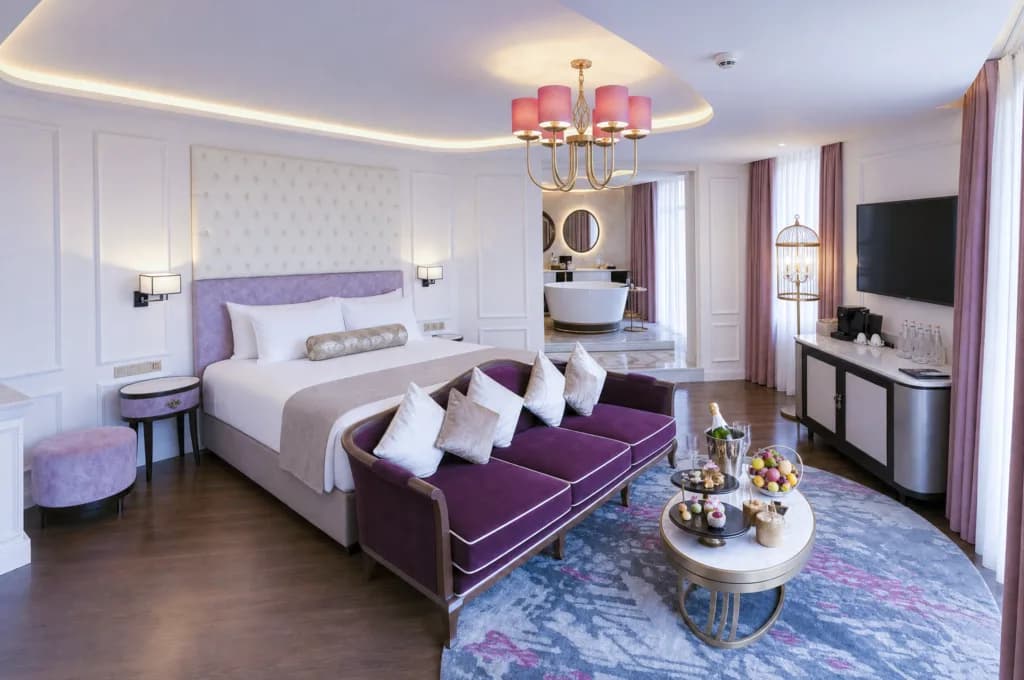 Legacy Presidential Suite