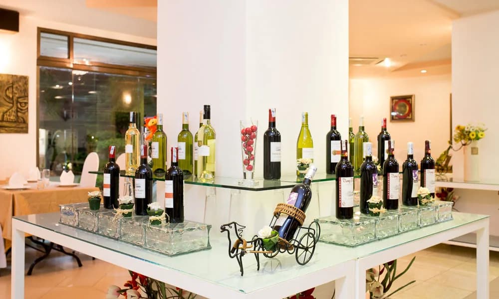 Ẩm thực & quầy bar tại chỗ