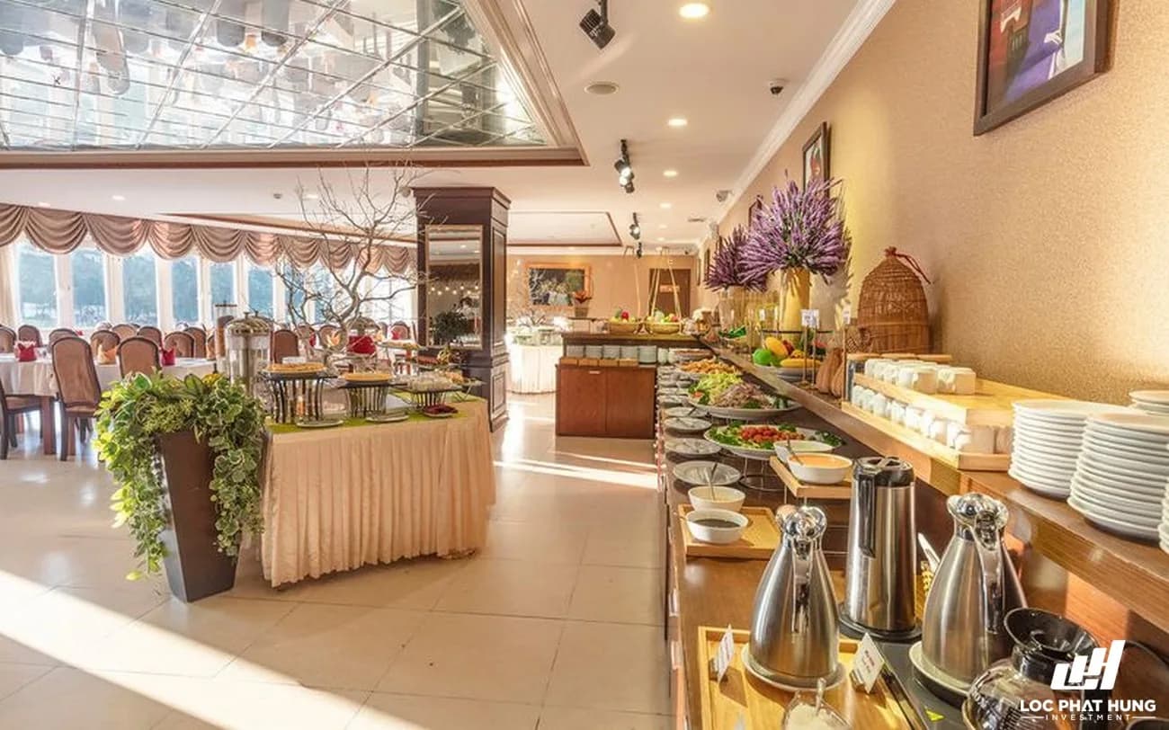 Buffet sáng mỗi ngày