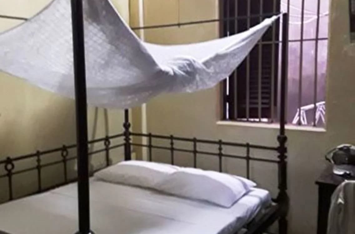 L'Amant Homestay Marguerite Duras