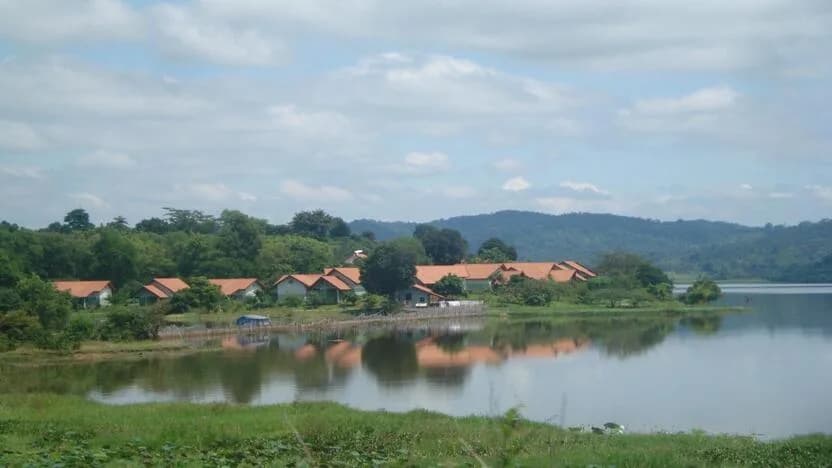 Lak Resort