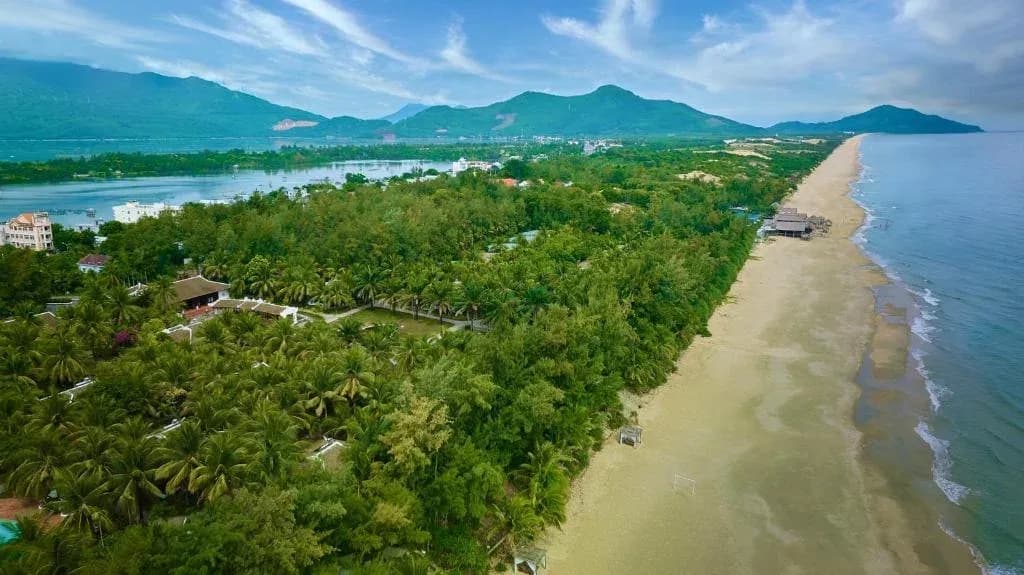 Lăng Cô Beach Resort