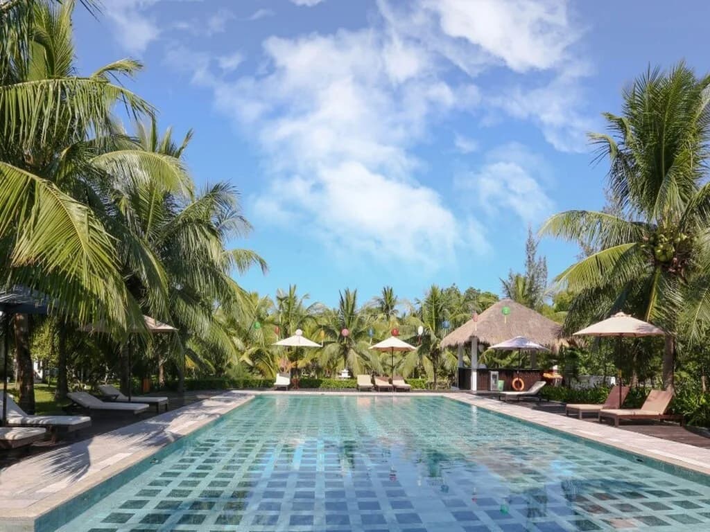 Trốn nắng Hà My 2N1Đ