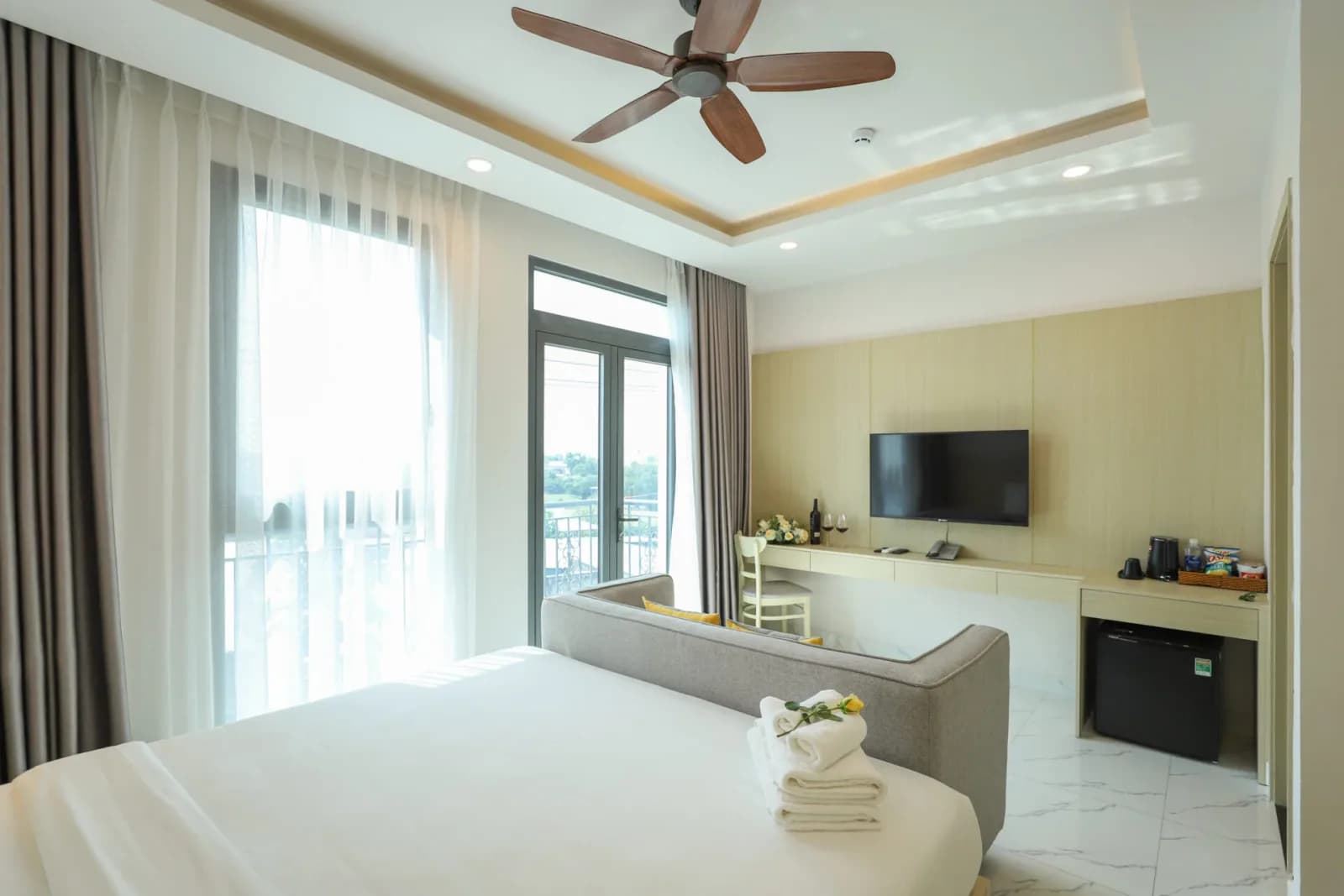 Le Palmier Đức Hòa Hotel