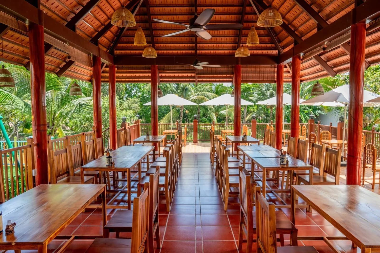 Nhà hàng Le Cocotier