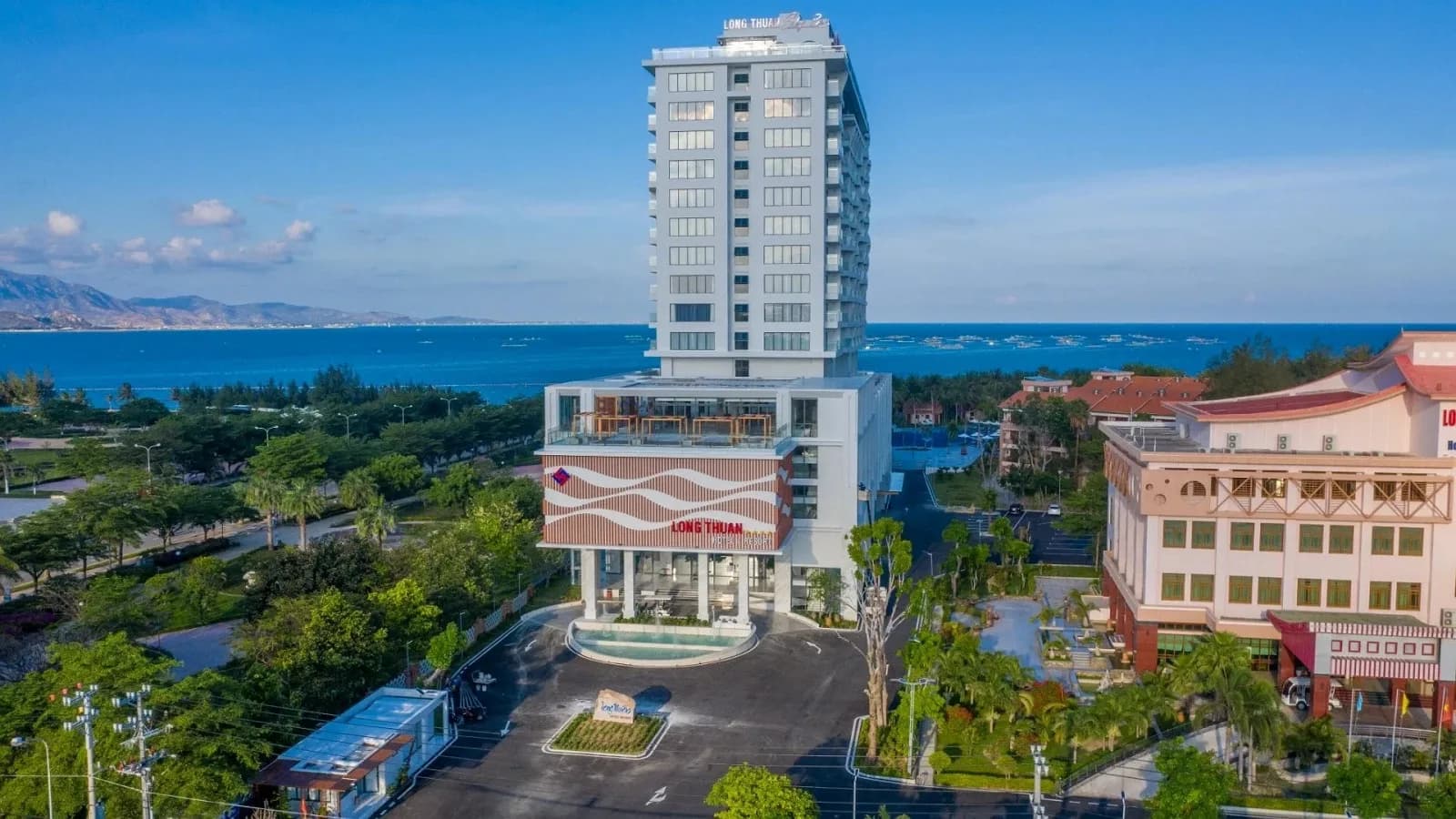 Long Thuận Hotel & Resort