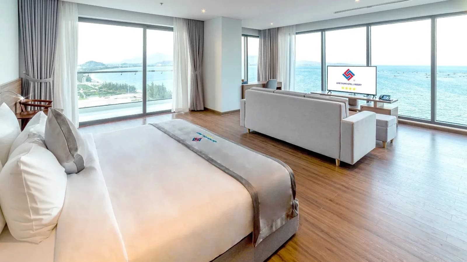 Executive Suite Ocean View