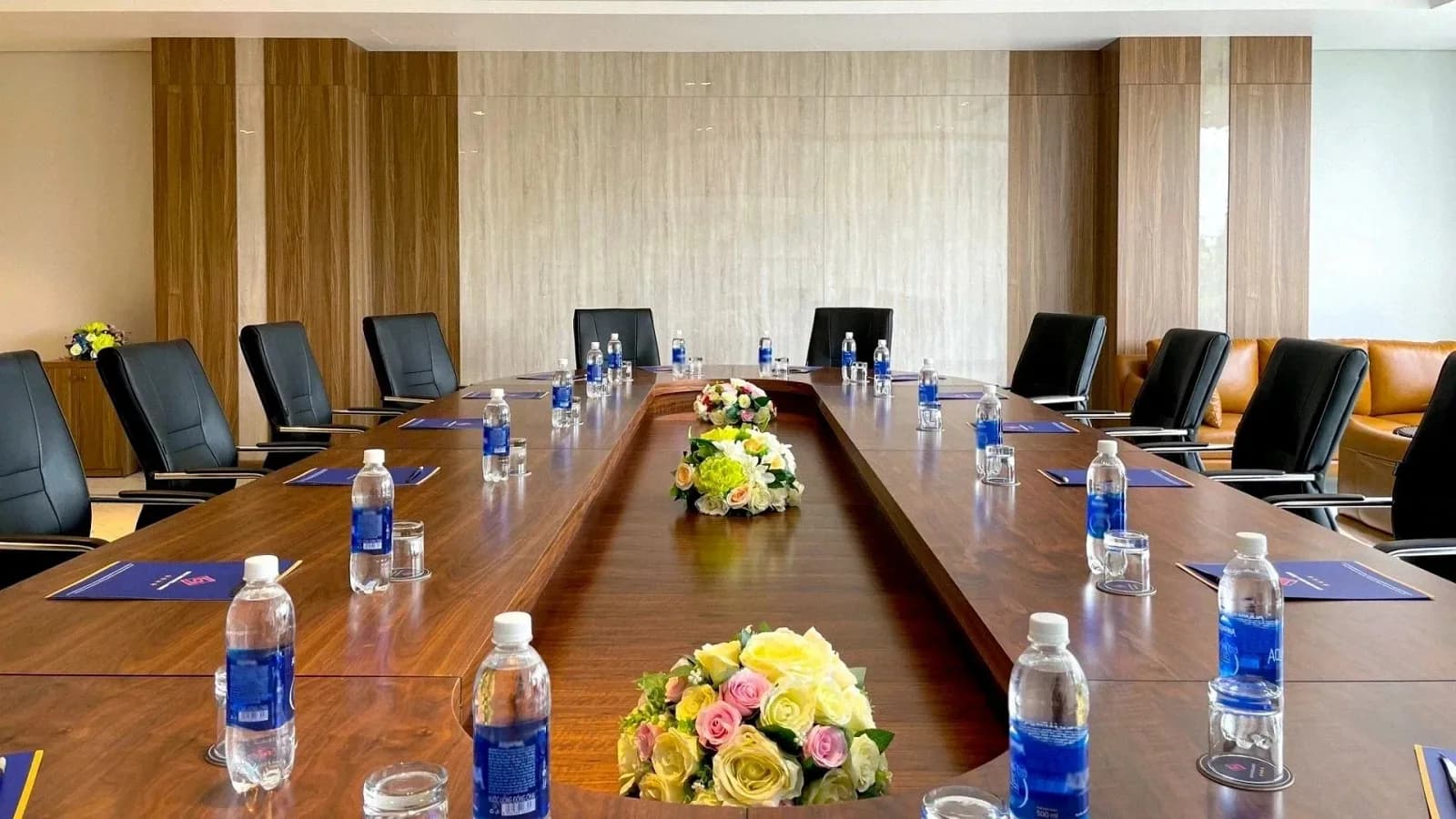 Phòng họp cao cấp