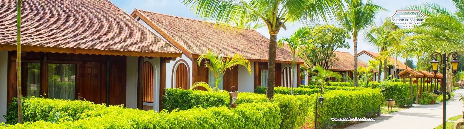 Bungalow Garden View