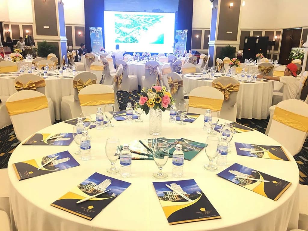 Trung tâm hội nghị & tiệc cưới