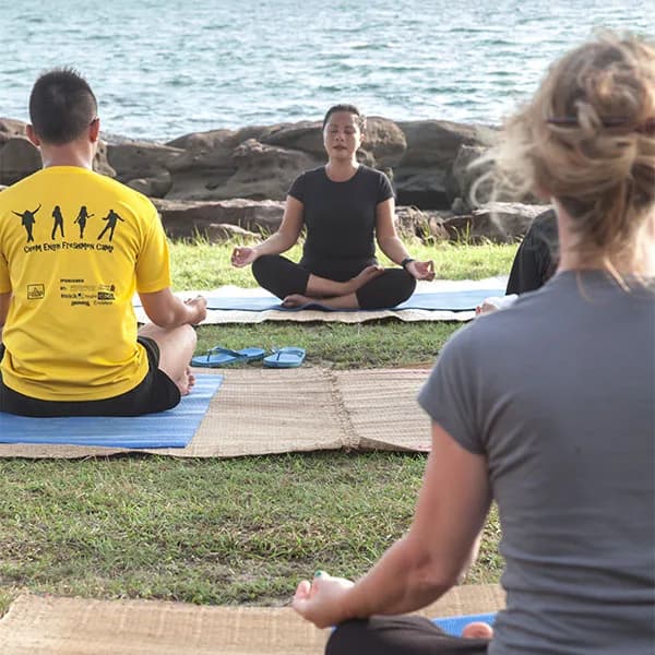 Yoga & thiền bên biển