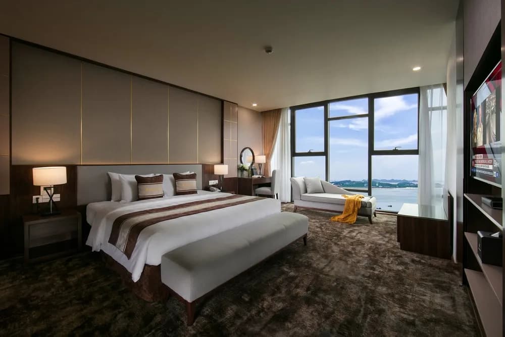 Marina Suite – Hướng vịnh