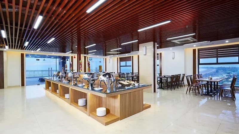 Nhà hàng toàn cảnh biển