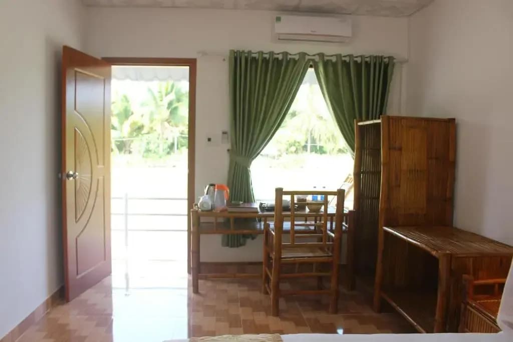 Bungalow Hướng Vườn
