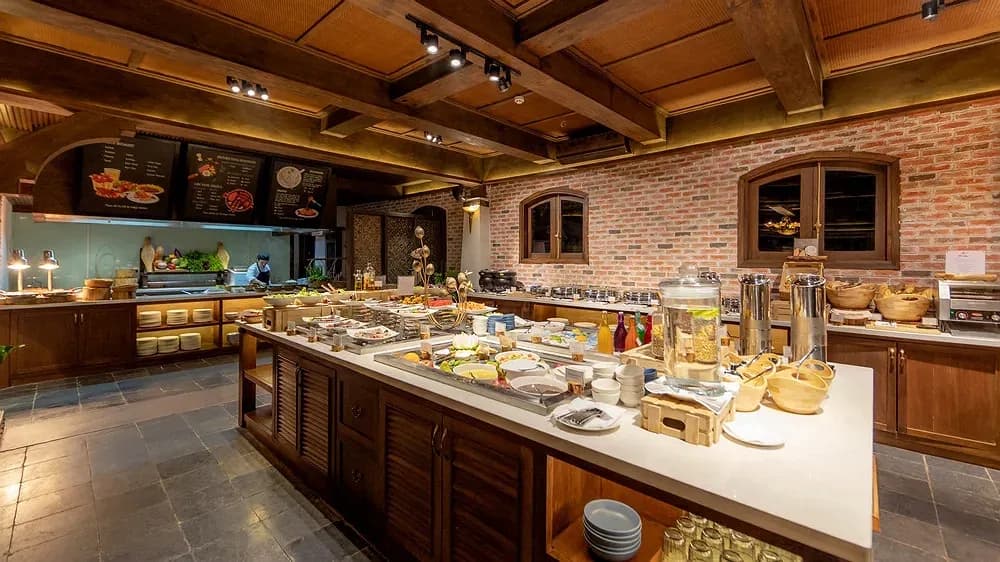 Nhà hàng buffet quốc tế