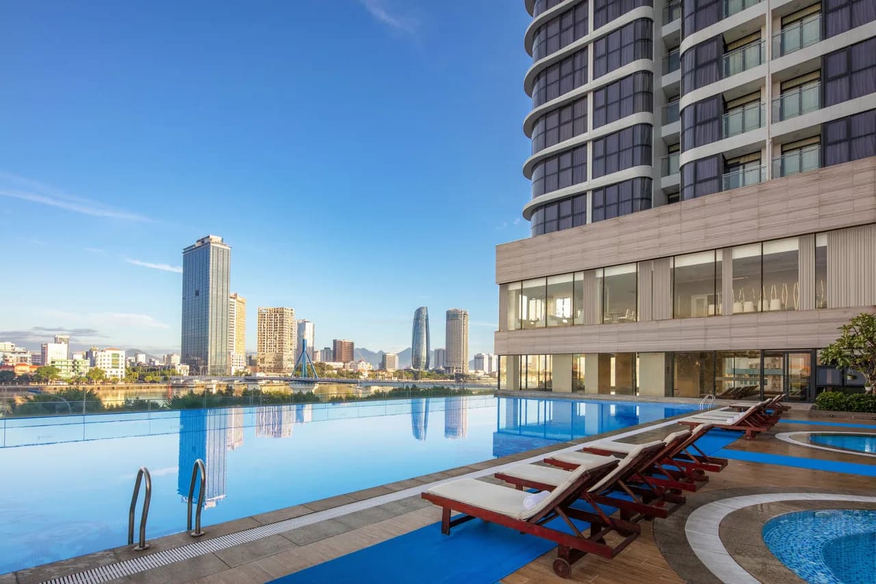 Melia Vinpearl Riverfront Danang